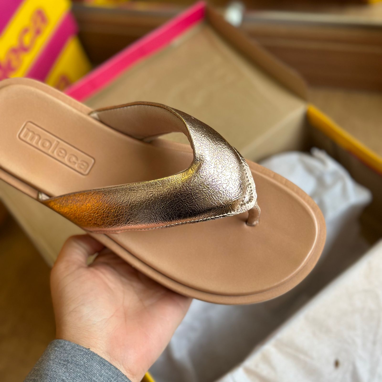Chinelo de Dedo Moleca FlatForm 5489.100
