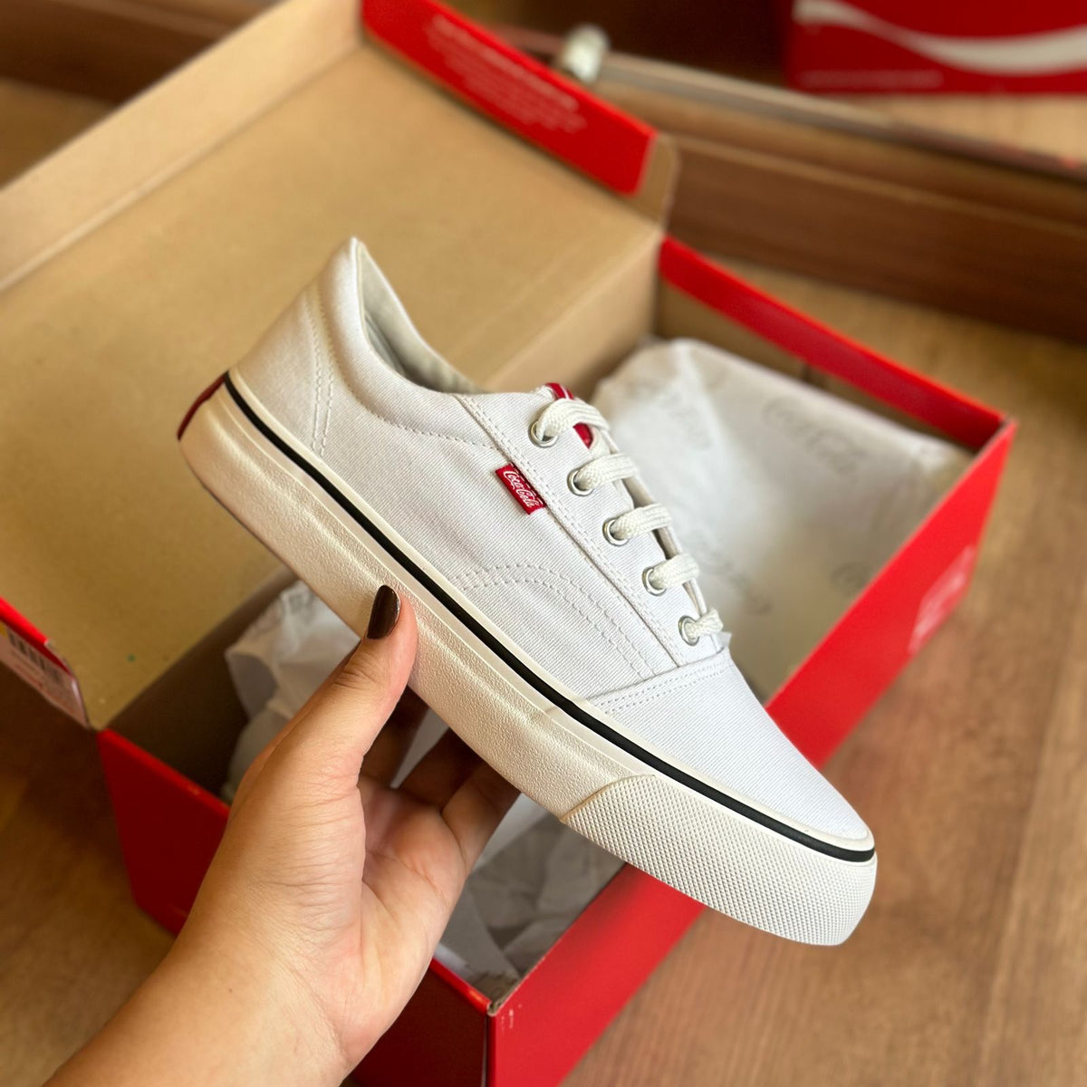 Tênis Coca-Cola Shoes Surplay Canvas CC2400
