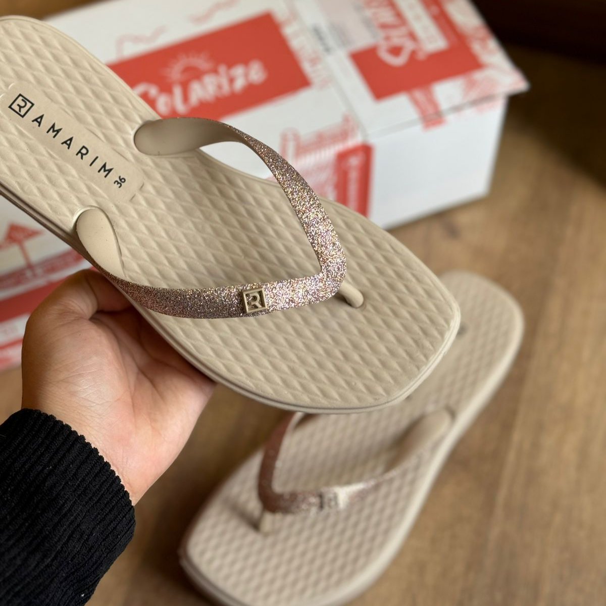 Chinelo de Dedo Ramarim Tiras em Glitter 248202